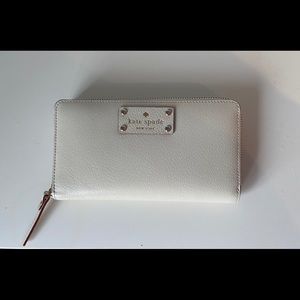 White Kate Spade Wallet